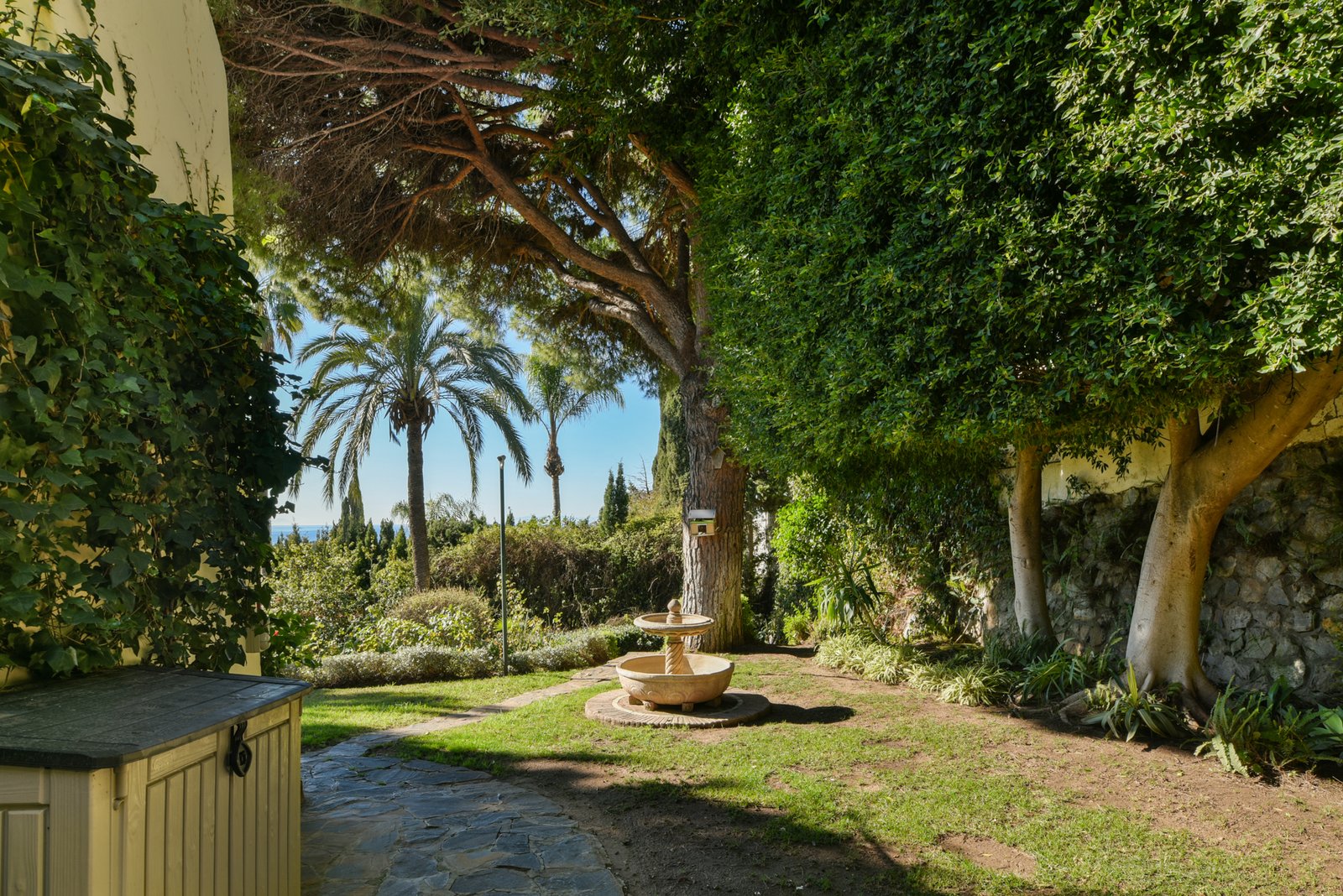 2c448831-bae9-43bd-b9aa-799a21ffa3f7